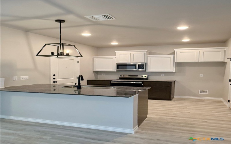 110 Leon Lane, Copperas Cove, TX 76522, 6 Habitaciones Habitaciones , ,5 BañosBaños,Residential Multi Family,En Venta,110 Leon Lane,0,597977