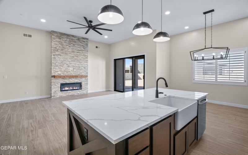 1805 Kelsey Davis Avenue, El Paso, TX 79928, 4 Habitaciones Habitaciones , ,3 BañosBaños,Residential,En Venta,1805 Kelsey Davis Avenue,0,933823