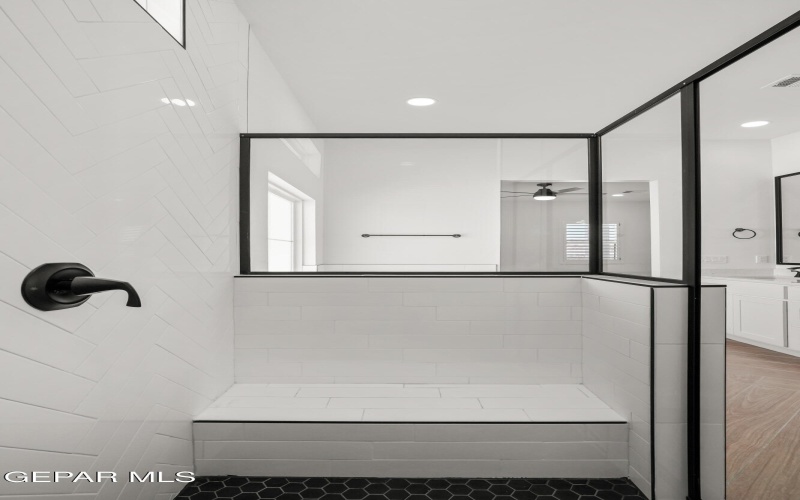 1807 Kelsey Davis Avenue, El Paso, TX 79928, 4 Habitaciones Habitaciones , ,2 BañosBaños,Residential,En Venta,1807 Kelsey Davis Avenue,0,933827