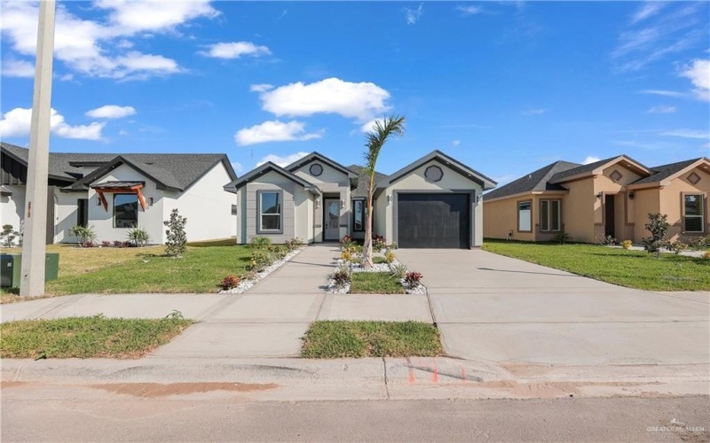 5900 N Playa Del Sol Street, Edinburg, TX 78542, 3 Bedrooms Bedrooms, ,2 BathroomsBathrooms,Residential,For Sale,5900 N Playa Del Sol Street,0,487173