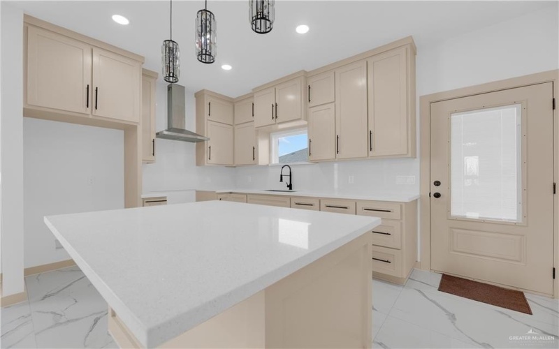 5900 N Playa Del Sol Street, Edinburg, TX 78542, 3 Bedrooms Bedrooms, ,2 BathroomsBathrooms,Residential,For Sale,5900 N Playa Del Sol Street,0,487173