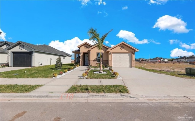 5812 N Playa Del Sol Street, Edinburg, TX 78542, 3 Bedrooms Bedrooms, ,2 BathroomsBathrooms,Residential,For Sale,5812 N Playa Del Sol Street,0,487176