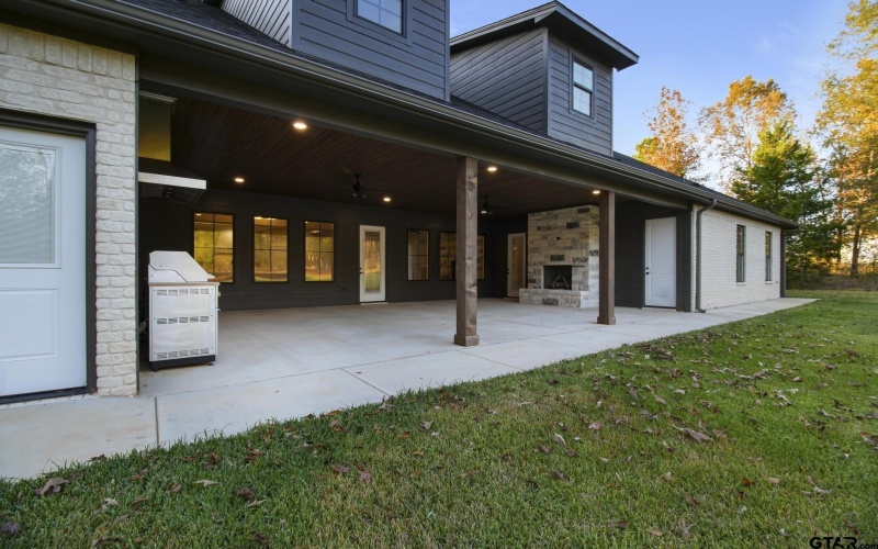 800 Stone Chimney Rd, Bullard, TX 75757, 5 Habitaciones Habitaciones , ,5 BañosBaños,Residential,En Venta,800 Stone Chimney Rd,0,25016735