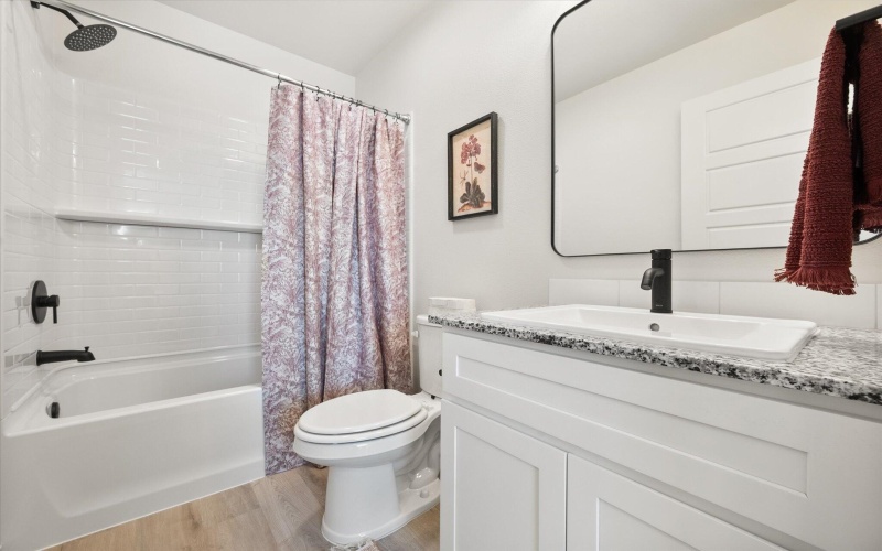 2405 Eureka Avenue, Lubbock, TX 79407, 2 Habitaciones Habitaciones , ,2 BañosBaños,Residential,En Venta,2405 Eureka Avenue,0,202563162