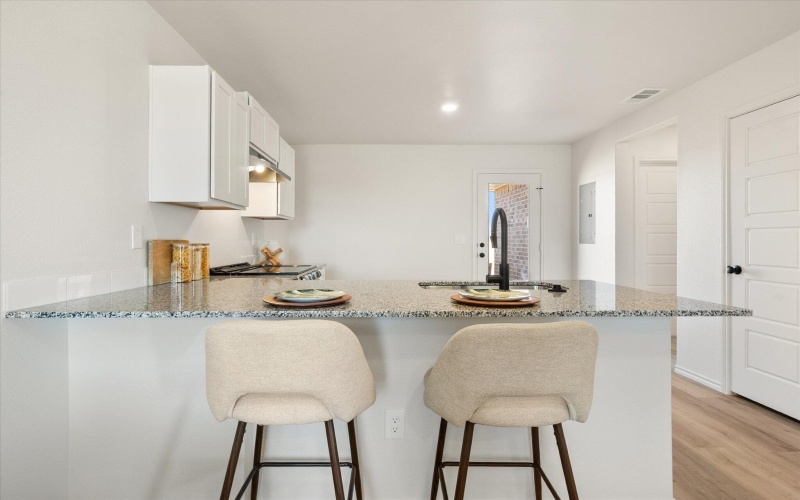 2405 Eureka Avenue, Lubbock, TX 79407, 2 Habitaciones Habitaciones , ,2 BañosBaños,Residential,En Venta,2405 Eureka Avenue,0,202563162