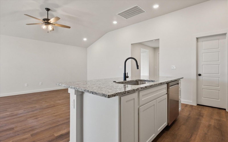 2607 Garland Avenue, Lubbock, TX 79407, 4 Bedrooms Bedrooms, ,2 BathroomsBathrooms,Residential,For Sale,2607 Garland Avenue,0,202563165