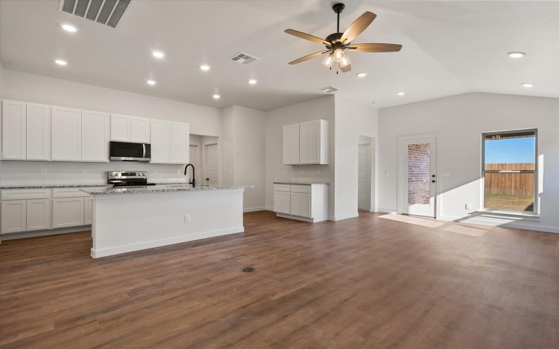 2607 Garland Avenue, Lubbock, TX 79407, 4 Bedrooms Bedrooms, ,2 BathroomsBathrooms,Residential,For Sale,2607 Garland Avenue,0,202563165