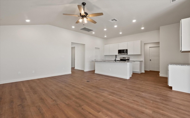 2607 Garland Avenue, Lubbock, TX 79407, 4 Bedrooms Bedrooms, ,2 BathroomsBathrooms,Residential,For Sale,2607 Garland Avenue,0,202563165