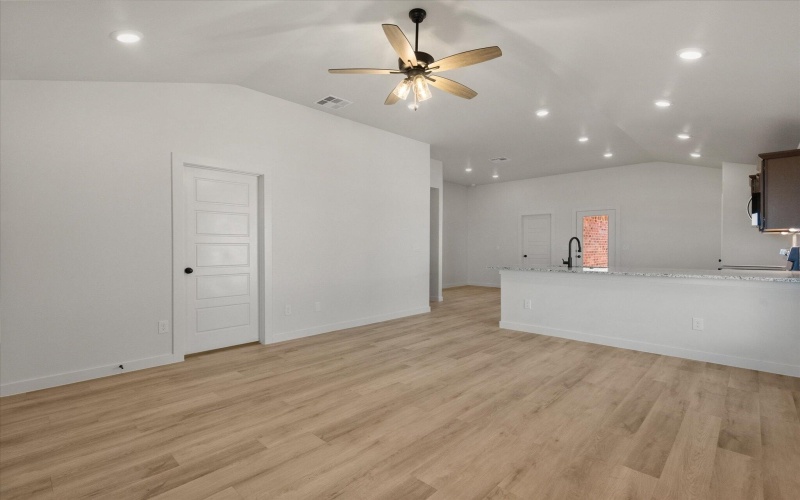 1311 N Chicago Avenue, Lubbock, TX 79416, 3 Bedrooms Bedrooms, ,2 BathroomsBathrooms,Residential,For Sale,1311 N Chicago Avenue,0,202563175