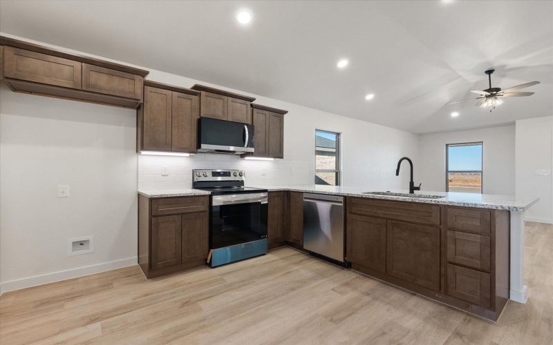 1311 N Chicago Avenue, Lubbock, TX 79416, 3 Bedrooms Bedrooms, ,2 BathroomsBathrooms,Residential,For Sale,1311 N Chicago Avenue,0,202563175