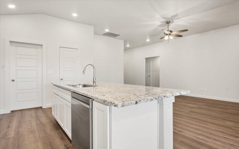 1313 N Chicago Avenue, Lubbock, TX 79416, 3 Bedrooms Bedrooms, ,2 BathroomsBathrooms,Residential,For Sale,1313 N Chicago Avenue,0,202563176