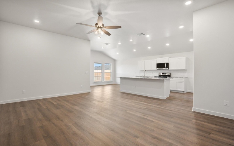 1313 N Chicago Avenue, Lubbock, TX 79416, 3 Bedrooms Bedrooms, ,2 BathroomsBathrooms,Residential,For Sale,1313 N Chicago Avenue,0,202563176