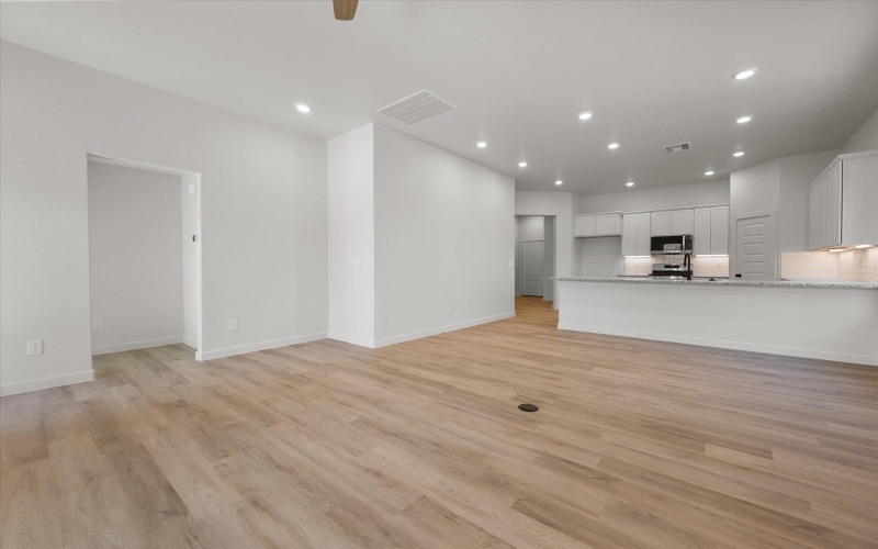 7003 56th Street, Lubbock, TX 79407, 3 Bedrooms Bedrooms, ,2 BathroomsBathrooms,Residential,For Sale,7003 56th Street,0,202563189