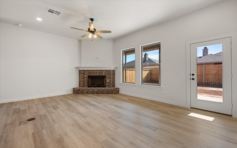 7003 56th Street, Lubbock, TX 79407, 3 Bedrooms Bedrooms, ,2 BathroomsBathrooms,Residential,For Sale,7003 56th Street,0,202563189