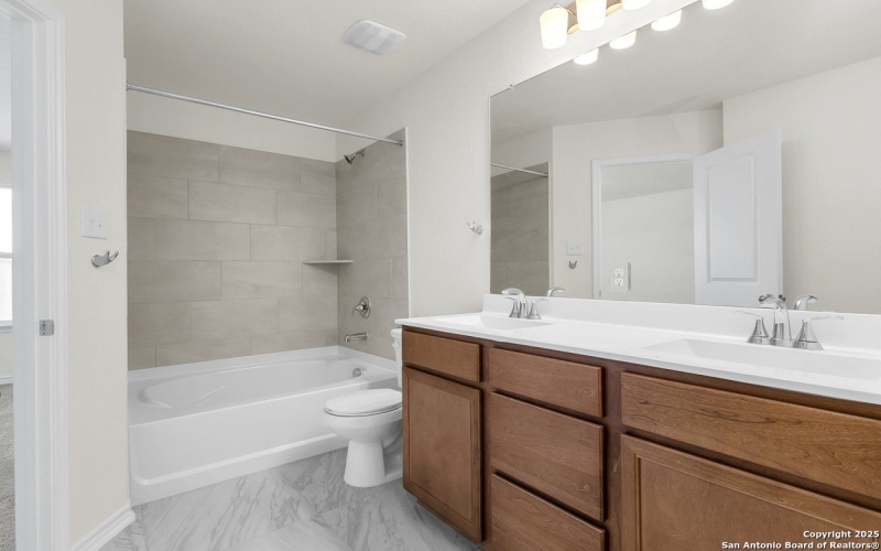 4726 PLAZA CENTER, San Antonio, TX 78222, 3 Habitaciones Habitaciones , ,2 BañosBaños,Residential,En Venta,4726 PLAZA CENTER,0,1923358