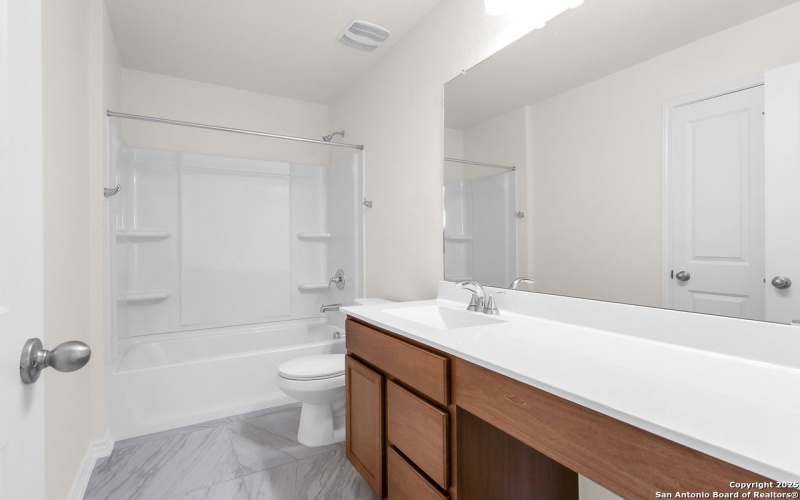 4726 PLAZA CENTER, San Antonio, TX 78222, 3 Habitaciones Habitaciones , ,2 BañosBaños,Residential,En Venta,4726 PLAZA CENTER,0,1923358