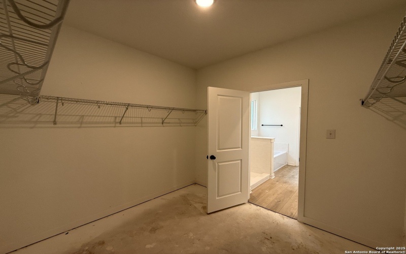 107 Peeps Ct., Adkins, TX 78101, 4 Habitaciones Habitaciones , ,3 BañosBaños,Residential,En Venta,107 Peeps Ct.,0,1923432