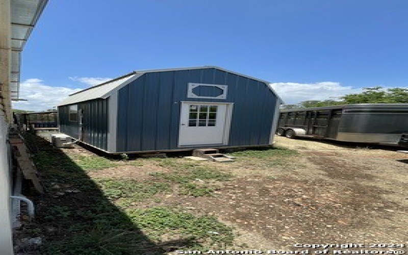 639 COUNTY ROAD 4614, Castroville, TX 78009-6002, 4 Habitaciones Habitaciones , ,2 BañosBaños,Residential,En Venta,639 COUNTY ROAD 4614,0,1923456