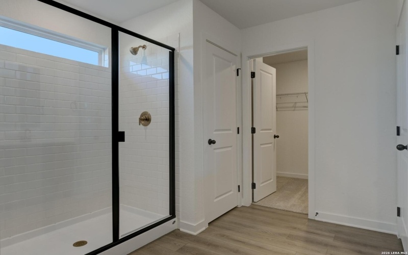 318 Brood Dr, Adkins, TX 78101, 5 Bedrooms Bedrooms, ,3 BathroomsBathrooms,Residential,For Sale,318 Brood Dr,0,1923464