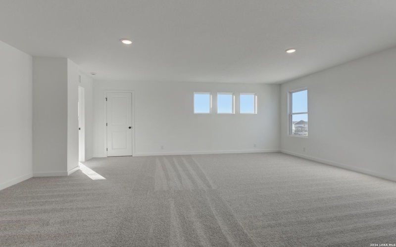 318 Brood Dr, Adkins, TX 78101, 5 Bedrooms Bedrooms, ,3 BathroomsBathrooms,Residential,For Sale,318 Brood Dr,0,1923464