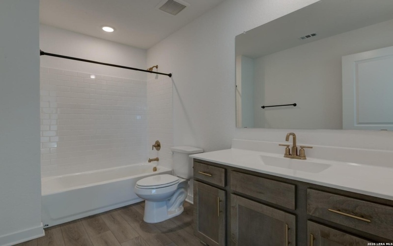 318 Brood Dr, Adkins, TX 78101, 5 Bedrooms Bedrooms, ,3 BathroomsBathrooms,Residential,For Sale,318 Brood Dr,0,1923464