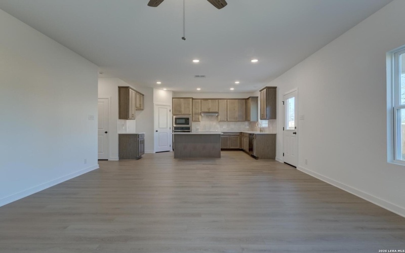 318 Brood Dr, Adkins, TX 78101, 5 Bedrooms Bedrooms, ,3 BathroomsBathrooms,Residential,For Sale,318 Brood Dr,0,1923464