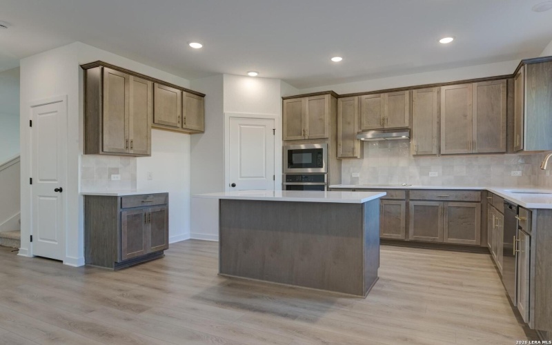 318 Brood Dr, Adkins, TX 78101, 5 Bedrooms Bedrooms, ,3 BathroomsBathrooms,Residential,For Sale,318 Brood Dr,0,1923464