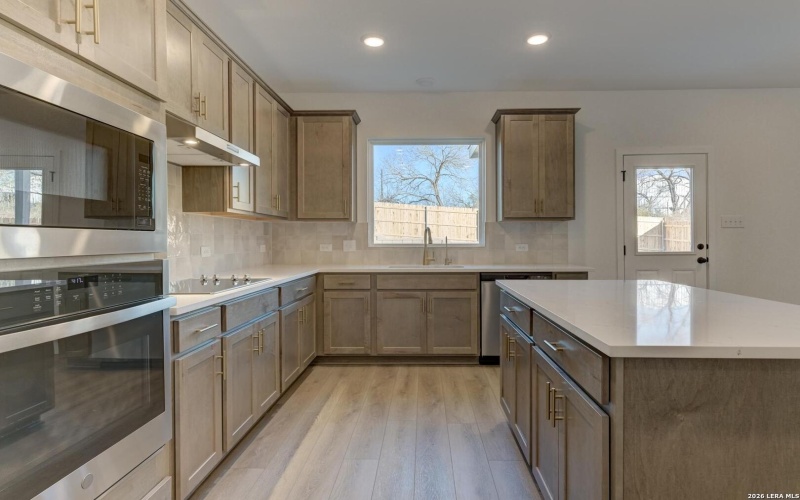 318 Brood Dr, Adkins, TX 78101, 5 Bedrooms Bedrooms, ,3 BathroomsBathrooms,Residential,For Sale,318 Brood Dr,0,1923464