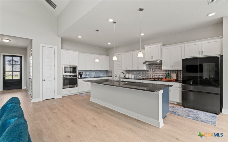 2112 Tobiano Trace, Georgetown, TX 78633, 4 Bedrooms Bedrooms, ,3 BathroomsBathrooms,Residential,For Sale,2112 Tobiano Trace,0,598094