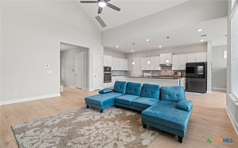 2112 Tobiano Trace, Georgetown, TX 78633, 4 Bedrooms Bedrooms, ,3 BathroomsBathrooms,Residential,For Sale,2112 Tobiano Trace,0,598094