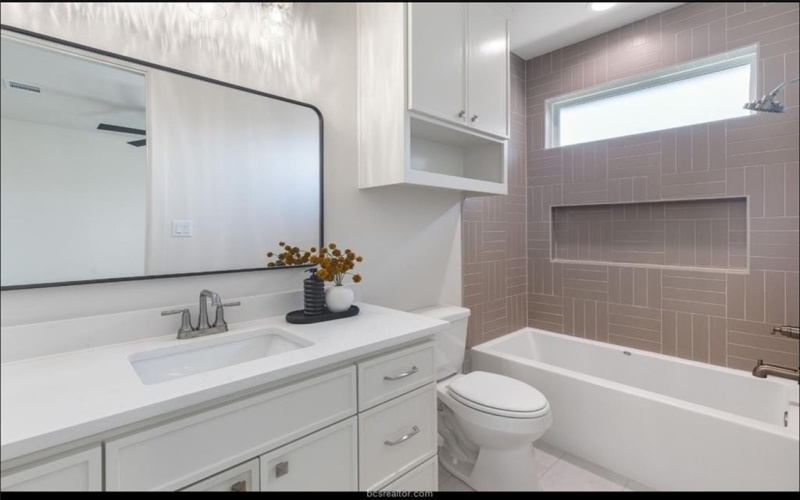 4388 Iron Mountain Dr, Bryan, TX 77802, 3 Habitaciones Habitaciones , ,3 BañosBaños,Residential,En Venta,4388 Iron Mountain Dr,0,25012059