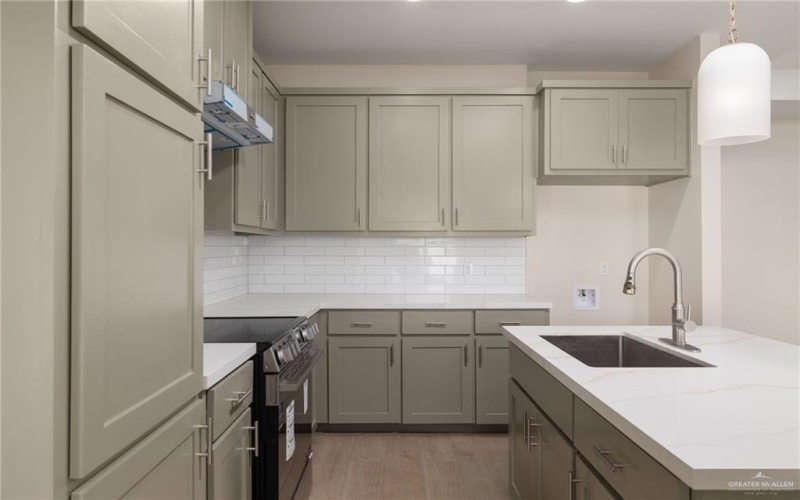 1709 Alisson Street, Alton, TX 78573, 3 Habitaciones Habitaciones , ,2 BañosBaños,Residential,En Venta,1709 Alisson Street,0,487217