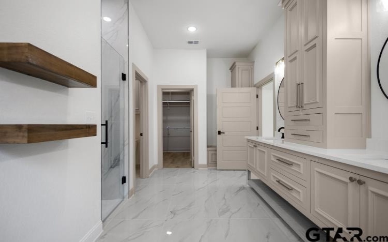 19453 Cedarpark Pl, Lindale, TX 75771, 4 Bedrooms Bedrooms, ,2 BathroomsBathrooms,Residential,For Sale,19453 Cedarpark Pl,0,25016766