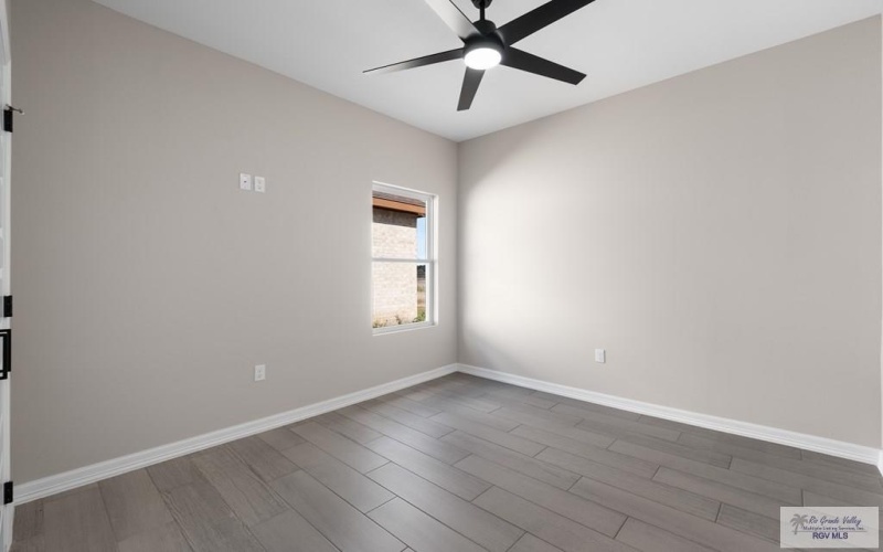 709 FOSTER LN, BROWNSVILLE, TX 78521, 4 Habitaciones Habitaciones , ,2 BañosBaños,Residential,En Venta,709 FOSTER LN,0,29770064