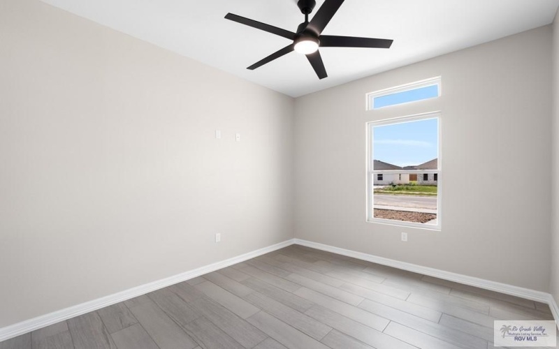 709 FOSTER LN, BROWNSVILLE, TX 78521, 4 Habitaciones Habitaciones , ,2 BañosBaños,Residential,En Venta,709 FOSTER LN,0,29770064