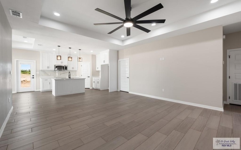 709 FOSTER LN, BROWNSVILLE, TX 78521, 4 Habitaciones Habitaciones , ,2 BañosBaños,Residential,En Venta,709 FOSTER LN,0,29770064