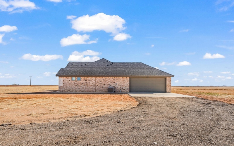 4401 Co Rd 7900, Lubbock, TX 79423, 3 Bedrooms Bedrooms, ,2 BathroomsBathrooms,Residential,For Sale,4401 Co Rd 7900,0,202563192