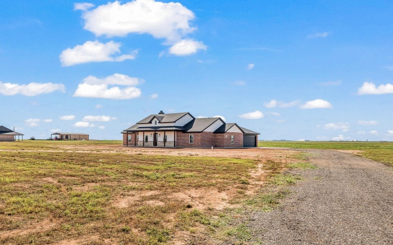 9917 F M 1294, Shallowater, TX 79363, 3 Habitaciones Habitaciones , ,2 BañosBaños,Residential,En Venta,9917 F M 1294,0,202563195