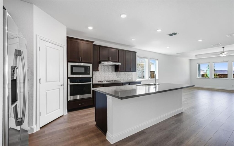 1425 Zapateado Way, Fort Worth, TX 76052, 5 Bedrooms Bedrooms, ,3 BathroomsBathrooms,Residential,For Sale,1425 Zapateado Way,0,21057429