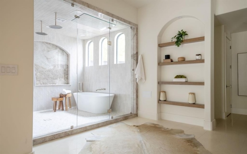 5615 Lobello Drive, Dallas, TX 75229, 4 Bedrooms Bedrooms, ,5 BathroomsBathrooms,Residential,For Sale,5615 Lobello Drive,0,21110264