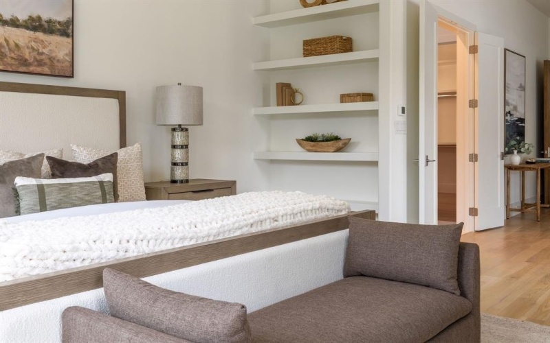 5615 Lobello Drive, Dallas, TX 75229, 4 Bedrooms Bedrooms, ,5 BathroomsBathrooms,Residential,For Sale,5615 Lobello Drive,0,21110264