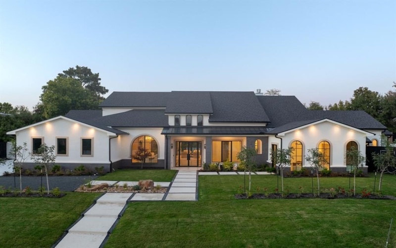 5615 Lobello Drive, Dallas, TX 75229, 4 Bedrooms Bedrooms, ,5 BathroomsBathrooms,Residential,For Sale,5615 Lobello Drive,0,21110264