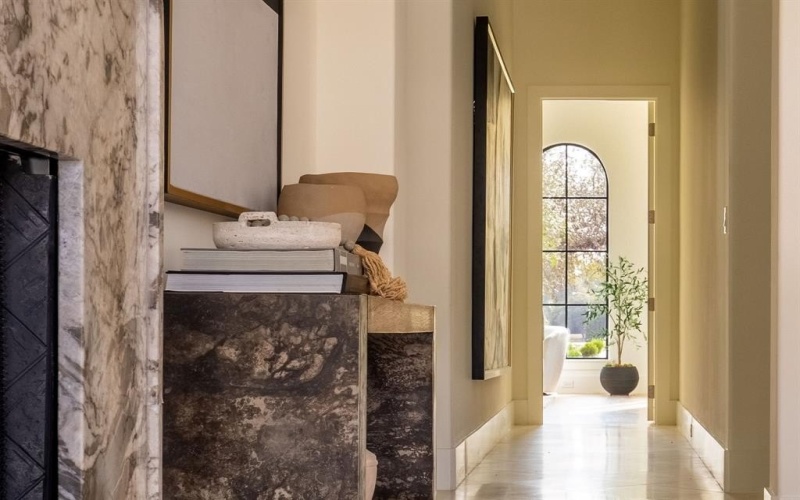 5615 Lobello Drive, Dallas, TX 75229, 4 Bedrooms Bedrooms, ,5 BathroomsBathrooms,Residential,For Sale,5615 Lobello Drive,0,21110264