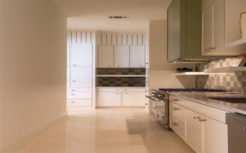 5615 Lobello Drive, Dallas, TX 75229, 4 Bedrooms Bedrooms, ,5 BathroomsBathrooms,Residential,For Sale,5615 Lobello Drive,0,21110264