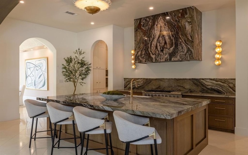 5615 Lobello Drive, Dallas, TX 75229, 4 Bedrooms Bedrooms, ,5 BathroomsBathrooms,Residential,For Sale,5615 Lobello Drive,0,21110264