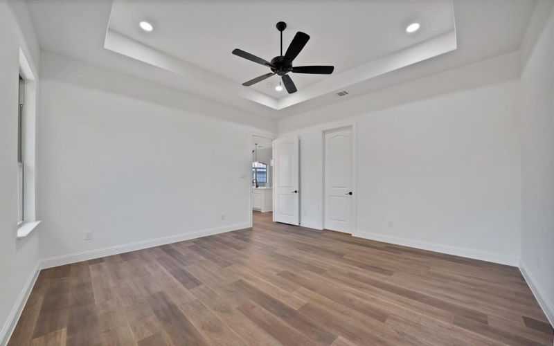 1023 E Allen Avenue, Fort Worth, TX 76104, 4 Habitaciones Habitaciones , ,2 BañosBaños,Residential,En Venta,1023 E Allen Avenue,0,21113015