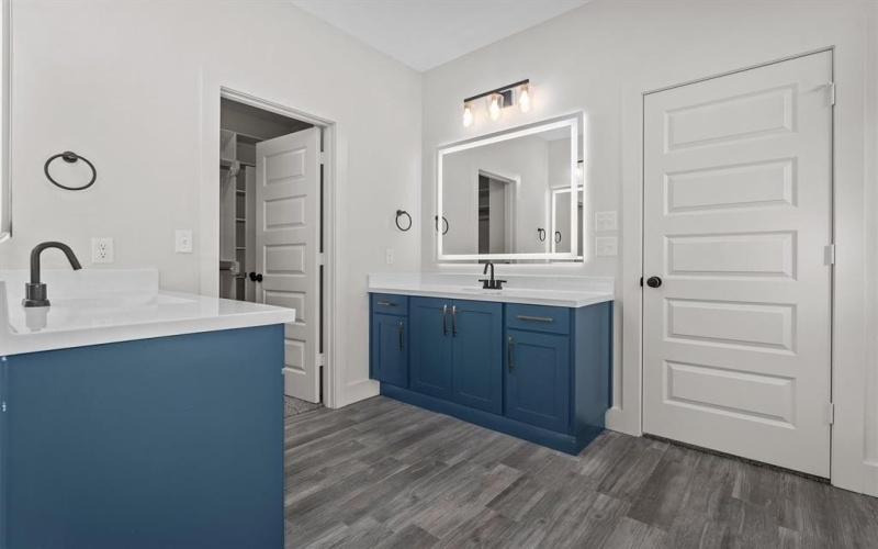 16421 Clearview Drive, Lindale, TX 75771, 4 Habitaciones Habitaciones , ,2 BañosBaños,Residential,En Venta,16421 Clearview Drive,0,21114292