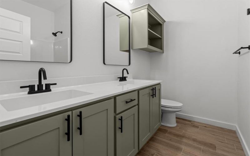 16609 Crossing Circle, Lindale, TX 75771, 4 Habitaciones Habitaciones , ,2 BañosBaños,Residential,En Venta,16609 Crossing Circle,0,21114354