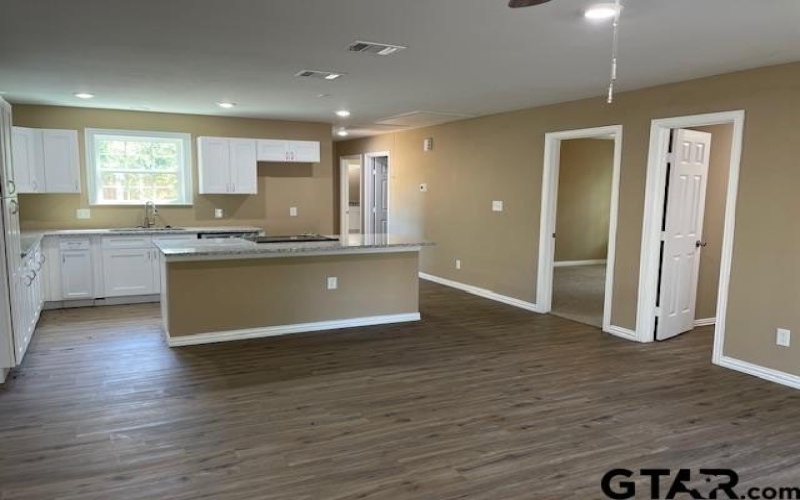 208 Lenox, Pittsburg, TX 75686, 3 Bedrooms Bedrooms, ,2 BathroomsBathrooms,Residential,For Sale,208 Lenox,25005592