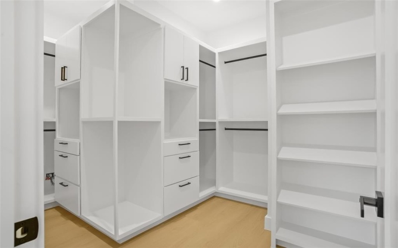 3629 Vilbig Road, Dallas, TX 75212, 4 Bedrooms Bedrooms, ,3 BathroomsBathrooms,Residential,For Sale,3629 Vilbig Road,0,21114370